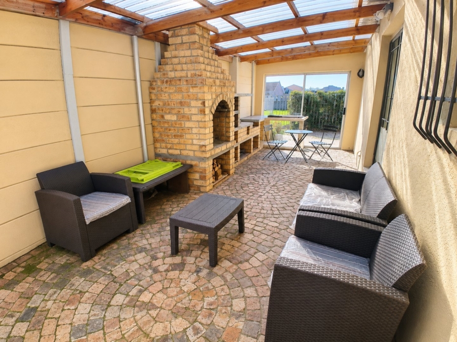 2 Bedroom Property for Sale in Heather Park Western Cape